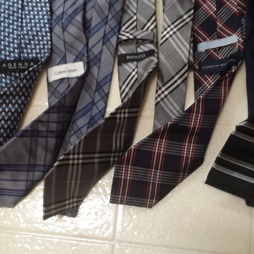 7 designer ties - Picture 2 of 3